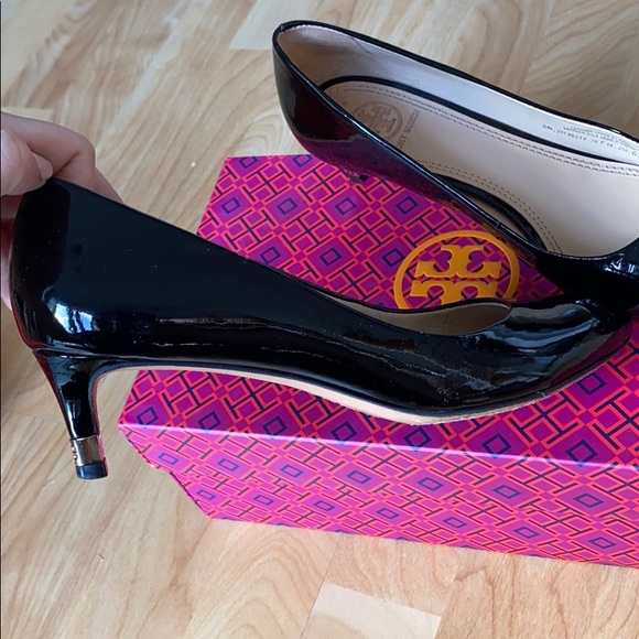 EC Tory Burch Black Leather Pump Women’s Size 6.5 - Picture 7 of 9